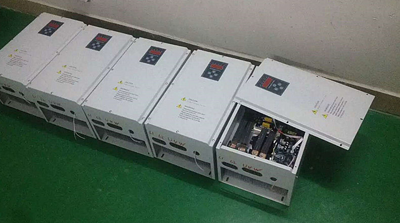 15-25KW電磁加熱器.jpg